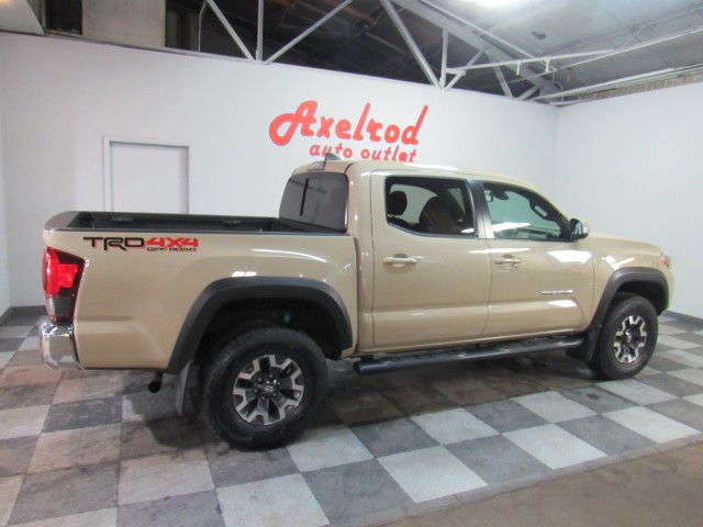 2018 Toyota Tacoma SR5 Double Cab Long Bed V6 6AT 4WD in Cleveland